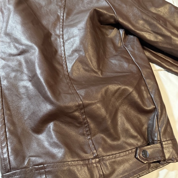Men's Brown Leather Jacket - Picture 3 of 9